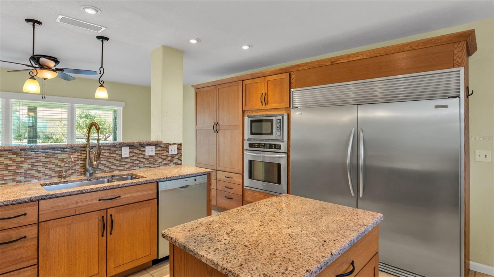 Image 12 of 54 For 1203 Brandon Lakes Circle