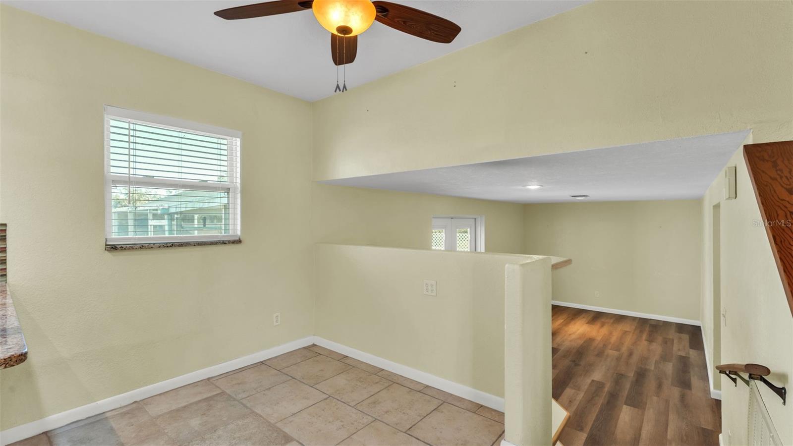 Image 17 of 54 For 1203 Brandon Lakes Circle