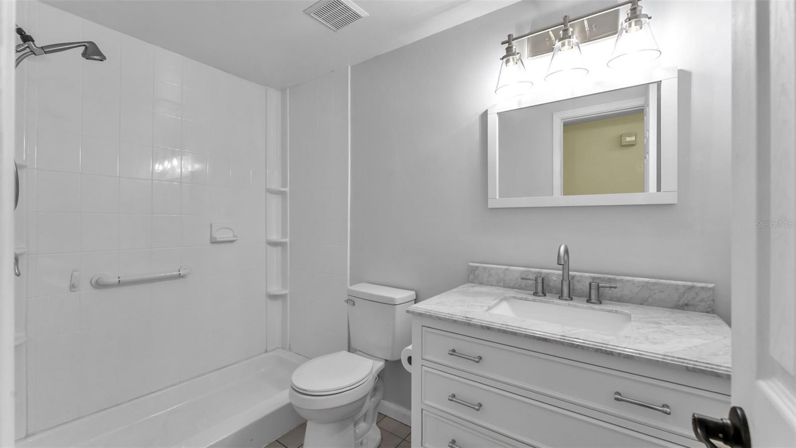 Image 24 of 54 For 1203 Brandon Lakes Circle