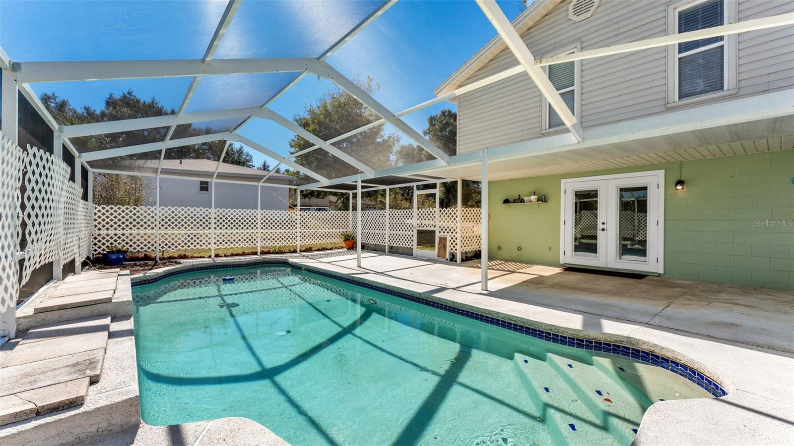 Image 43 of 54 For 1203 Brandon Lakes Circle