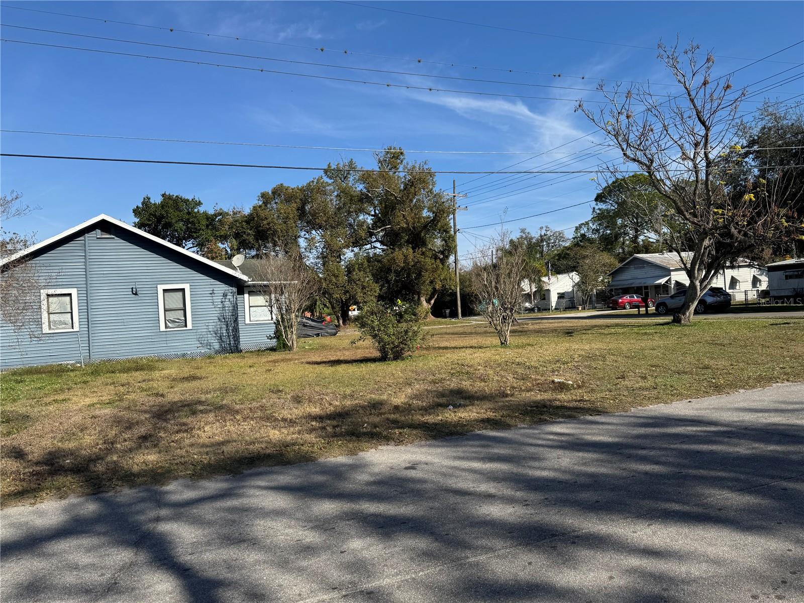 Image 14 of 17 For 1049 Plateau Avenue