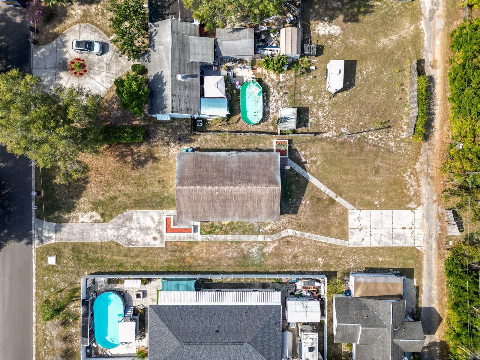 Image 41 of 51 For 415 Polk Avenue A-b