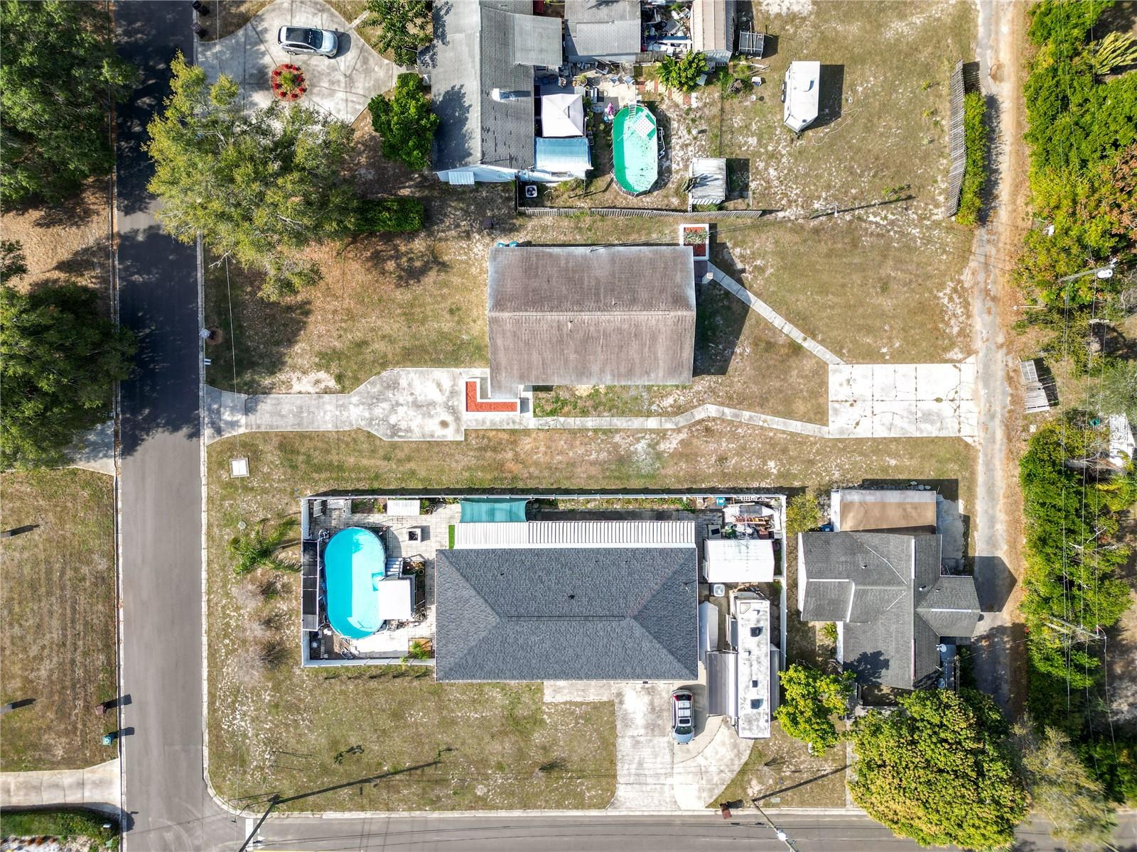 Image 42 of 51 For 415 Polk Avenue A-b