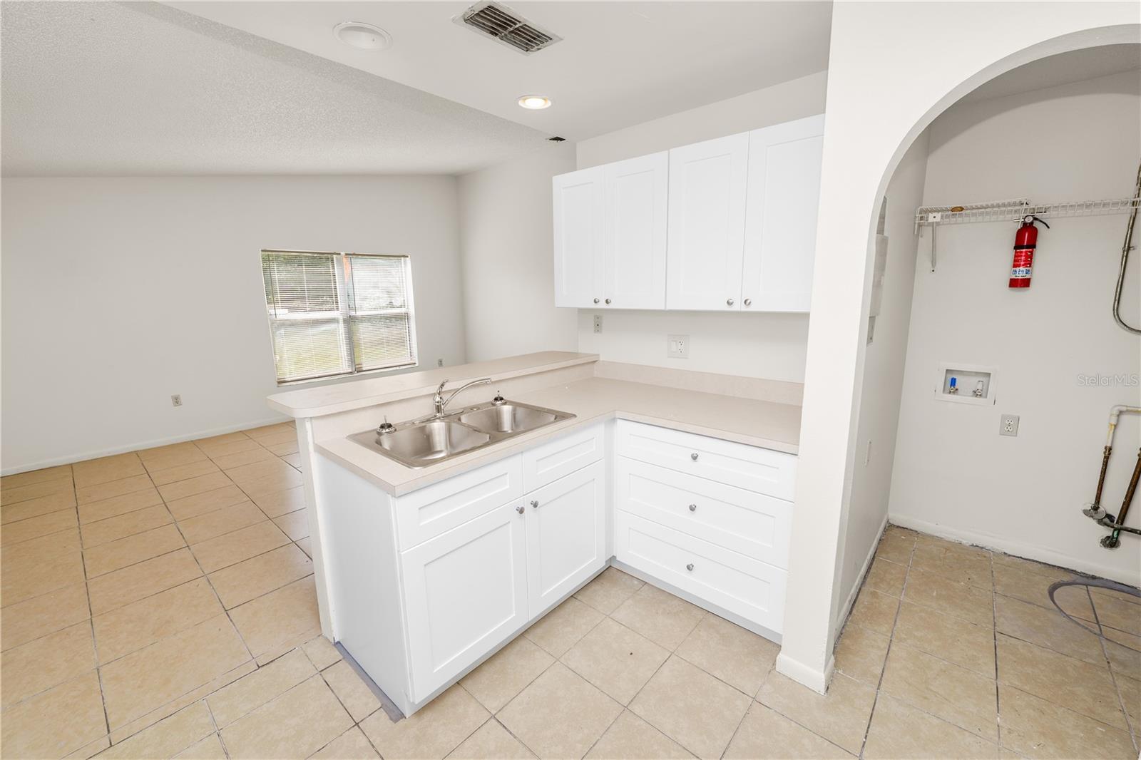 Image 9 of 51 For 415 Polk Avenue A-b