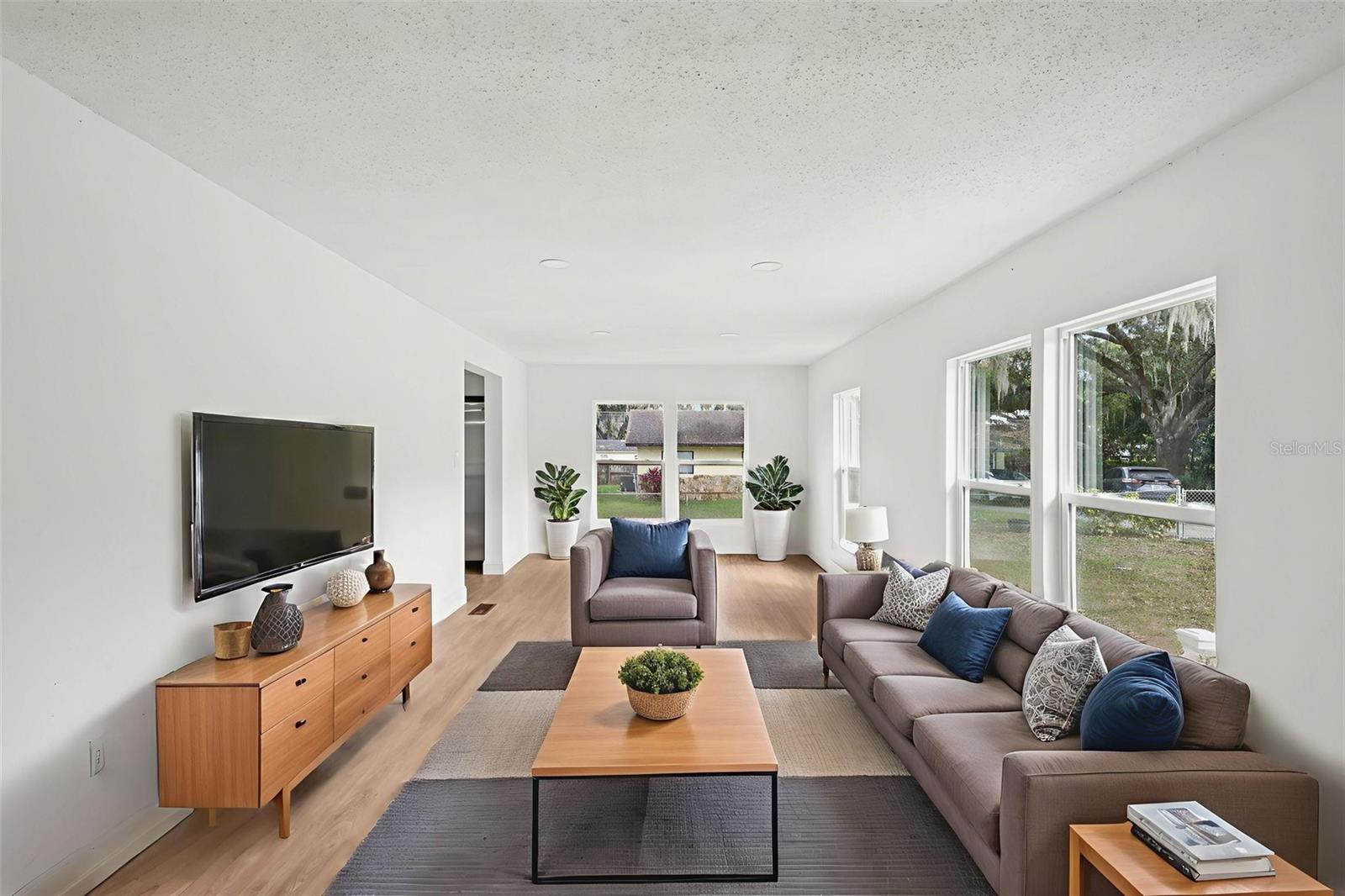 Image 2 of 34 For 1427 Combee Lane