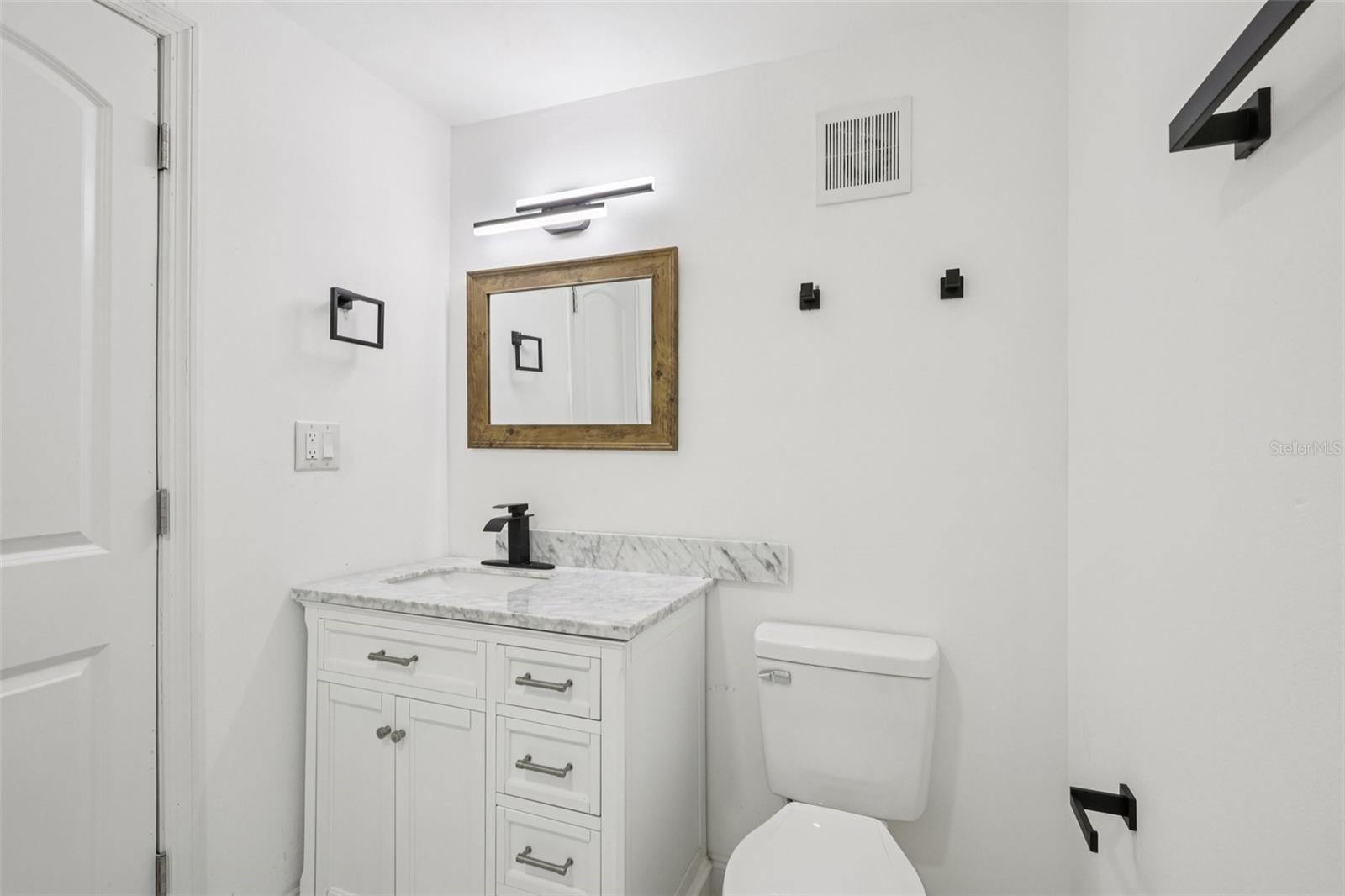 Image 20 of 34 For 1427 Combee Lane