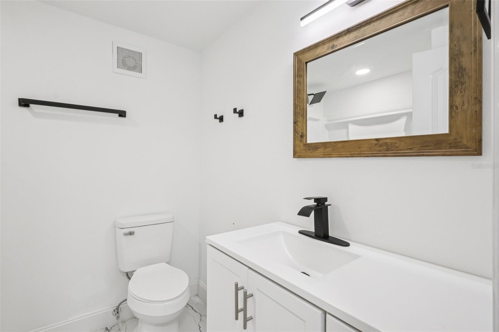 Image 24 of 34 For 1427 Combee Lane