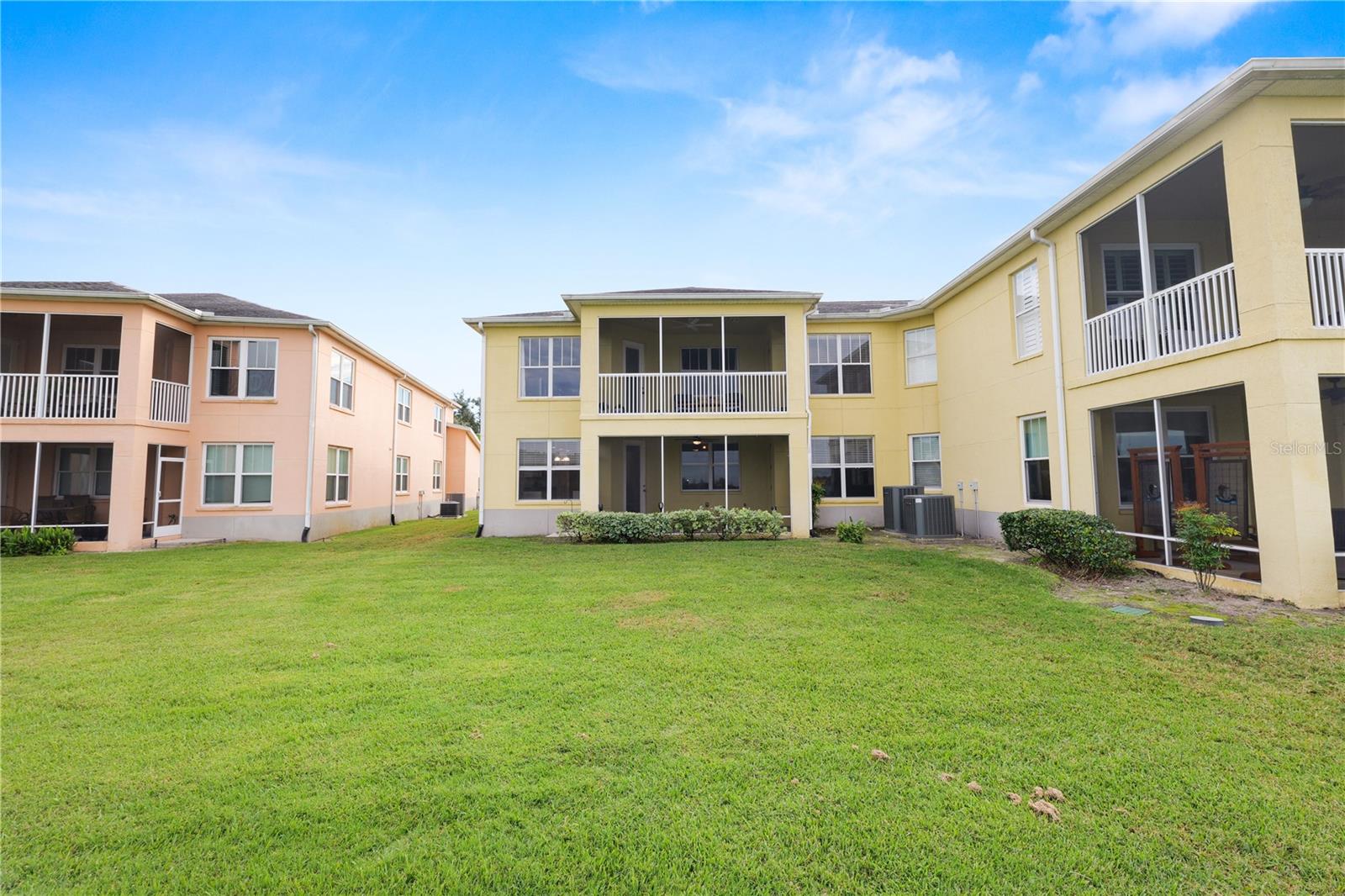 Image 39 of 79 For 3901 Serenade Lane 1