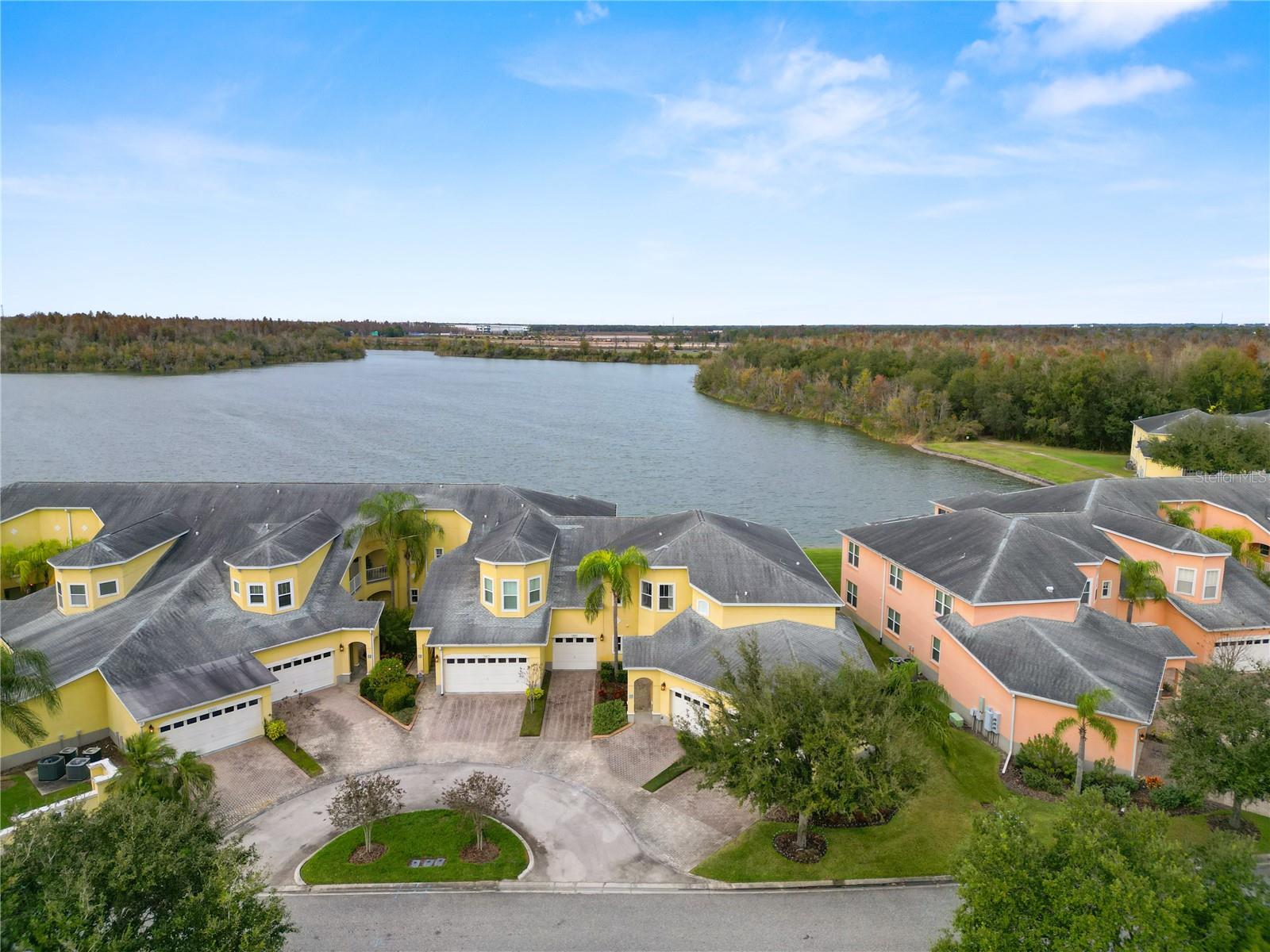 Image 43 of 79 For 3901 Serenade Lane 1