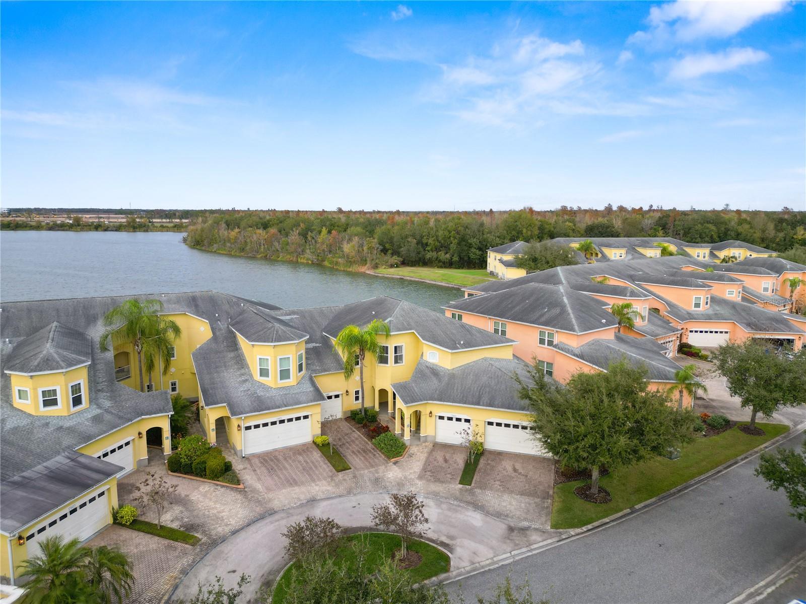 Image 44 of 79 For 3901 Serenade Lane 1