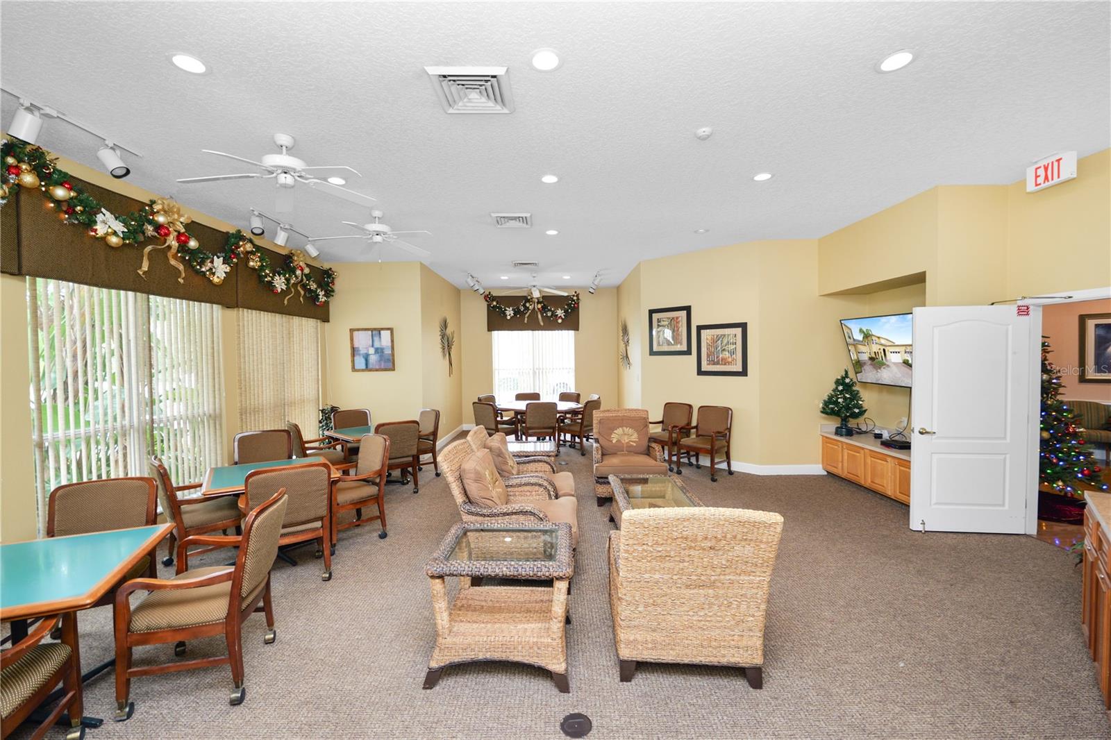 Image 62 of 79 For 3901 Serenade Lane 1