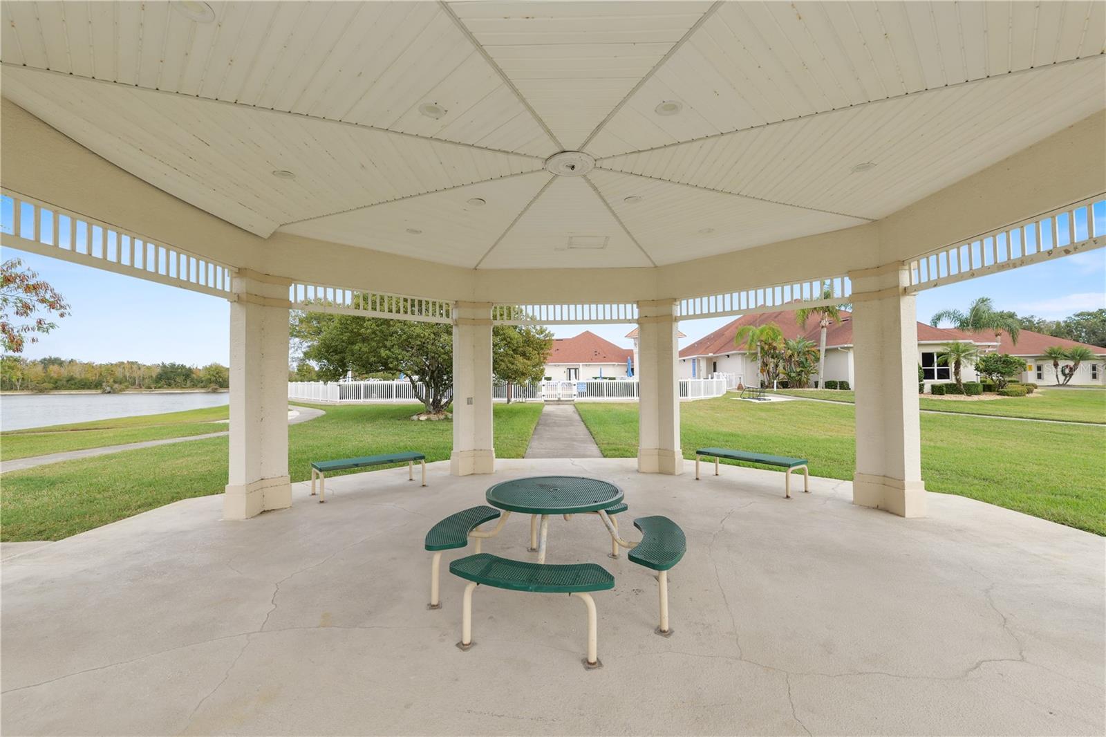 Image 71 of 79 For 3901 Serenade Lane 1