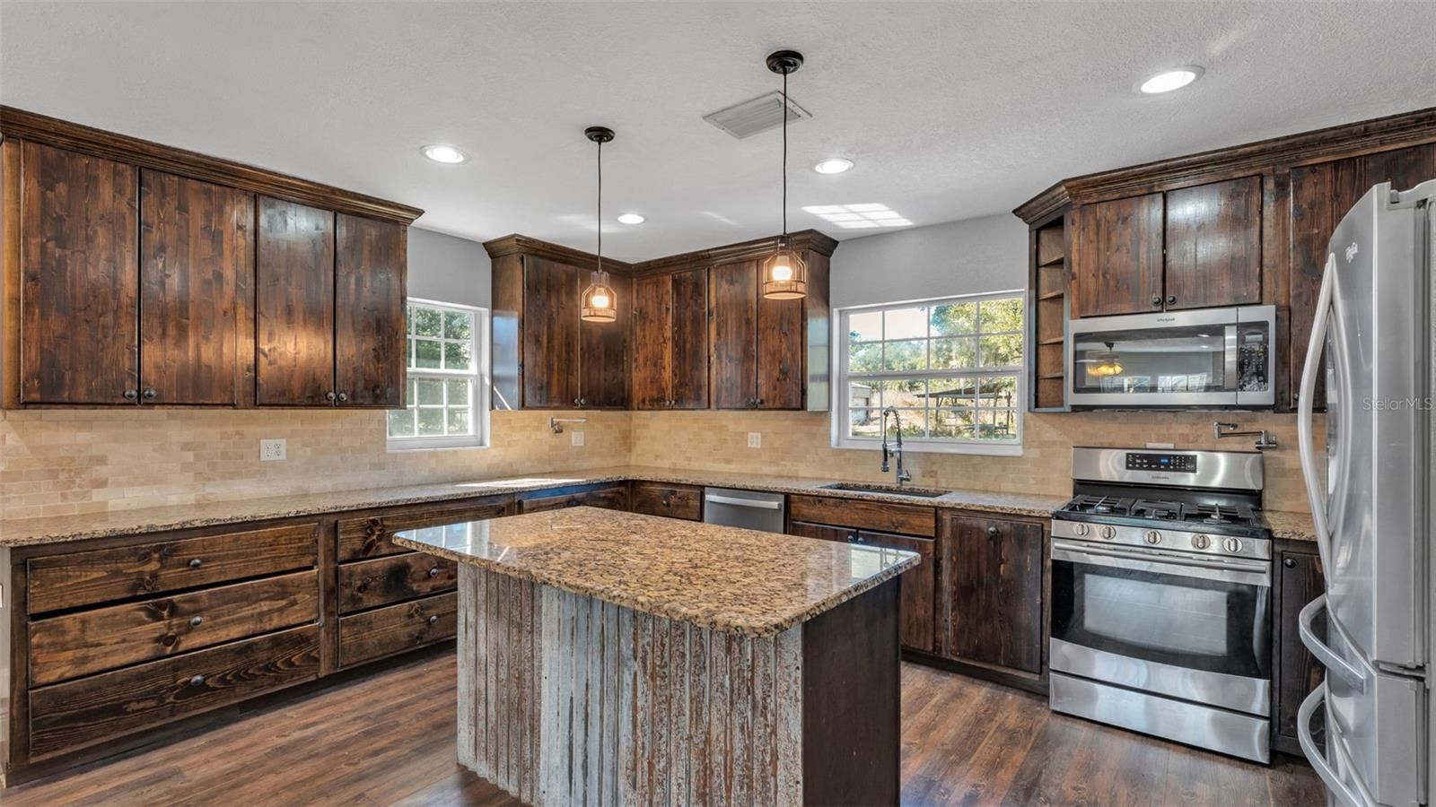 Image 11 of 54 For 508 Saint Cloud Avenue