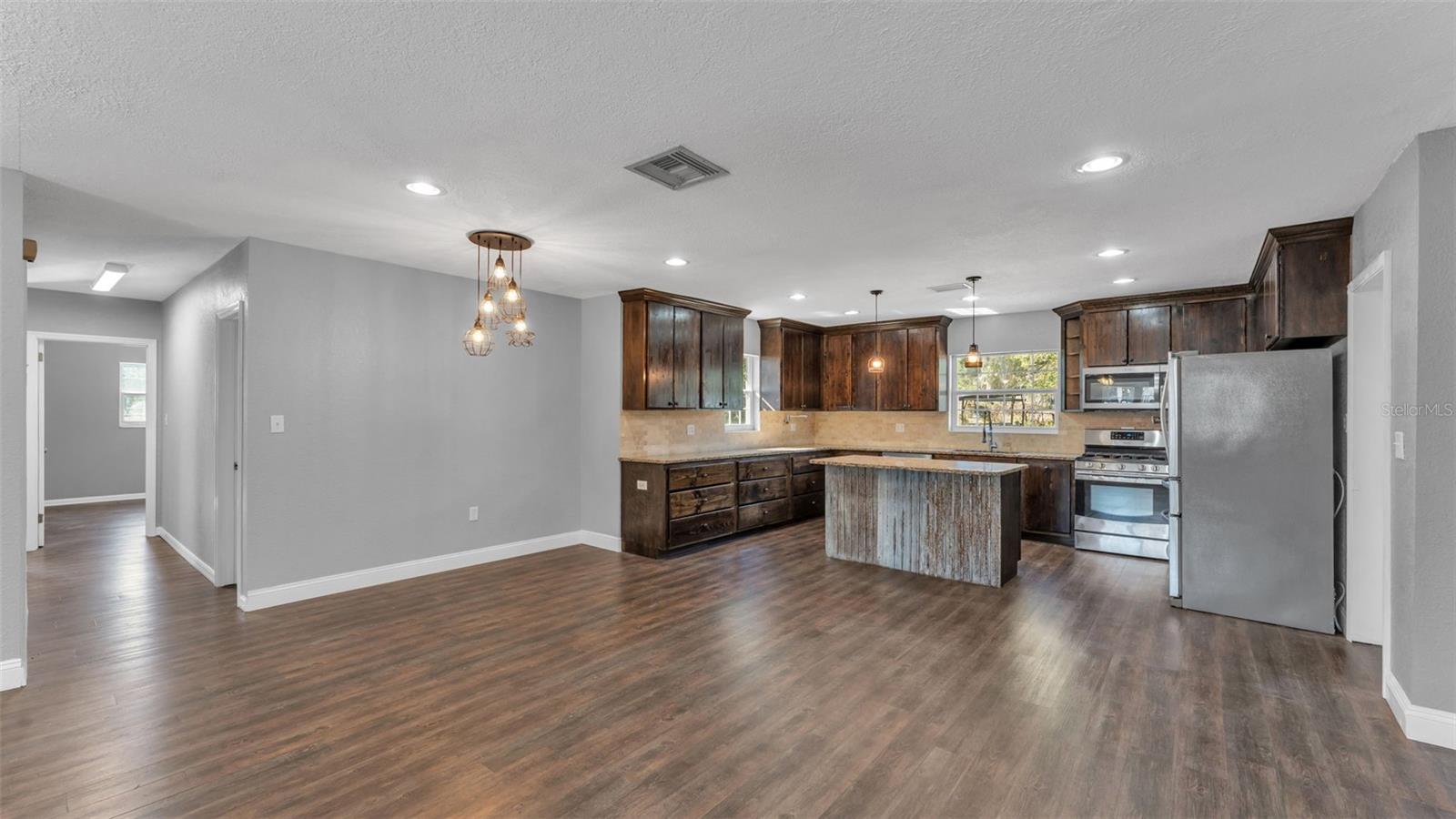 Image 9 of 54 For 508 Saint Cloud Avenue