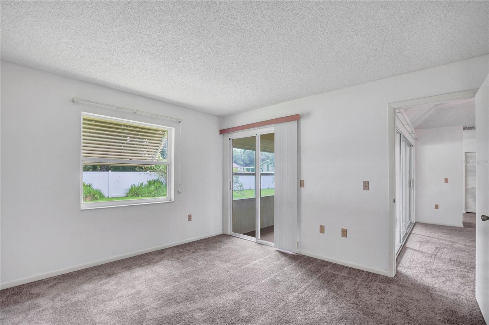 Image 12 of 28 For 4938 Colonnades Circle E