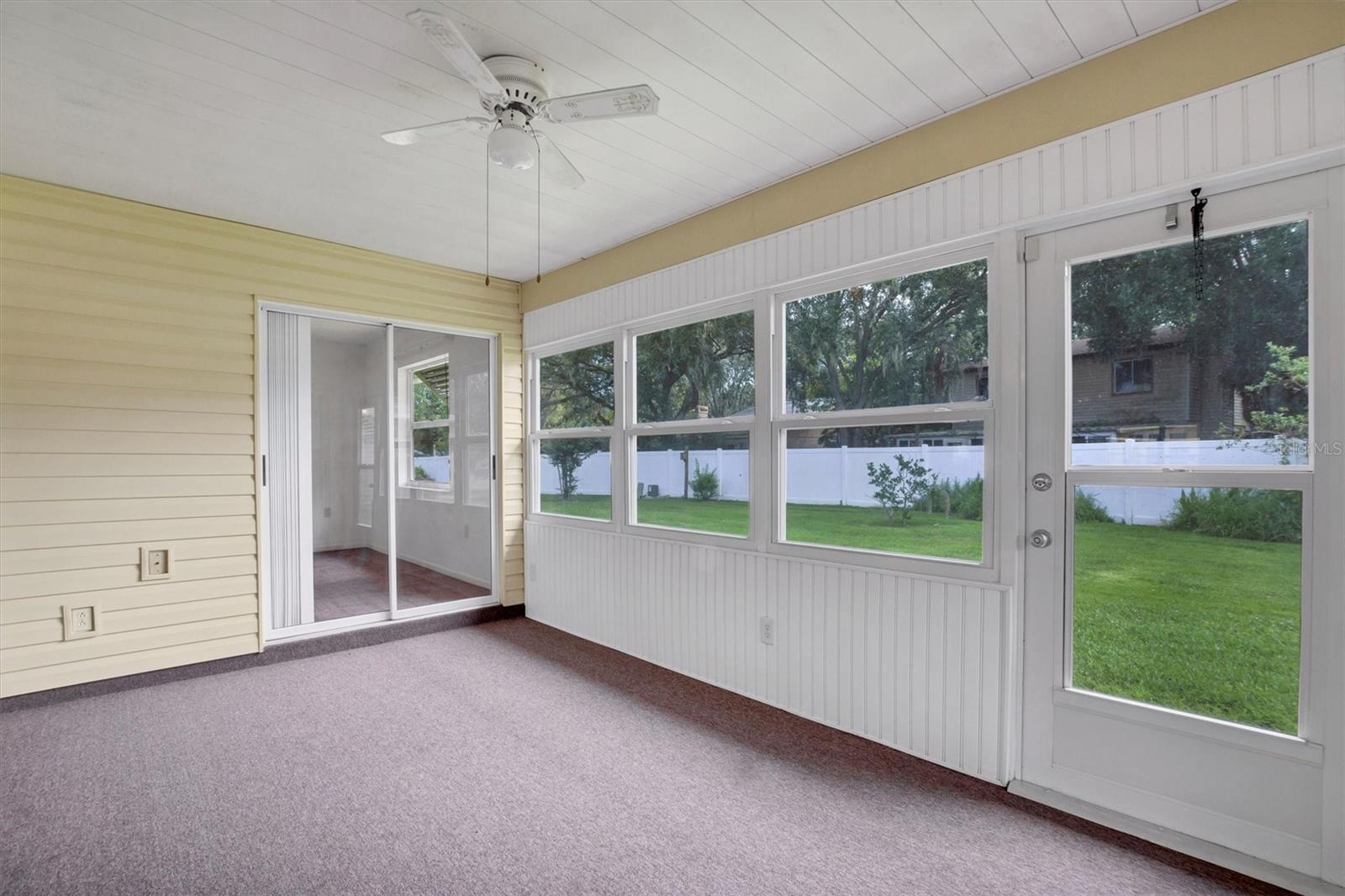 Image 22 of 28 For 4938 Colonnades Circle E