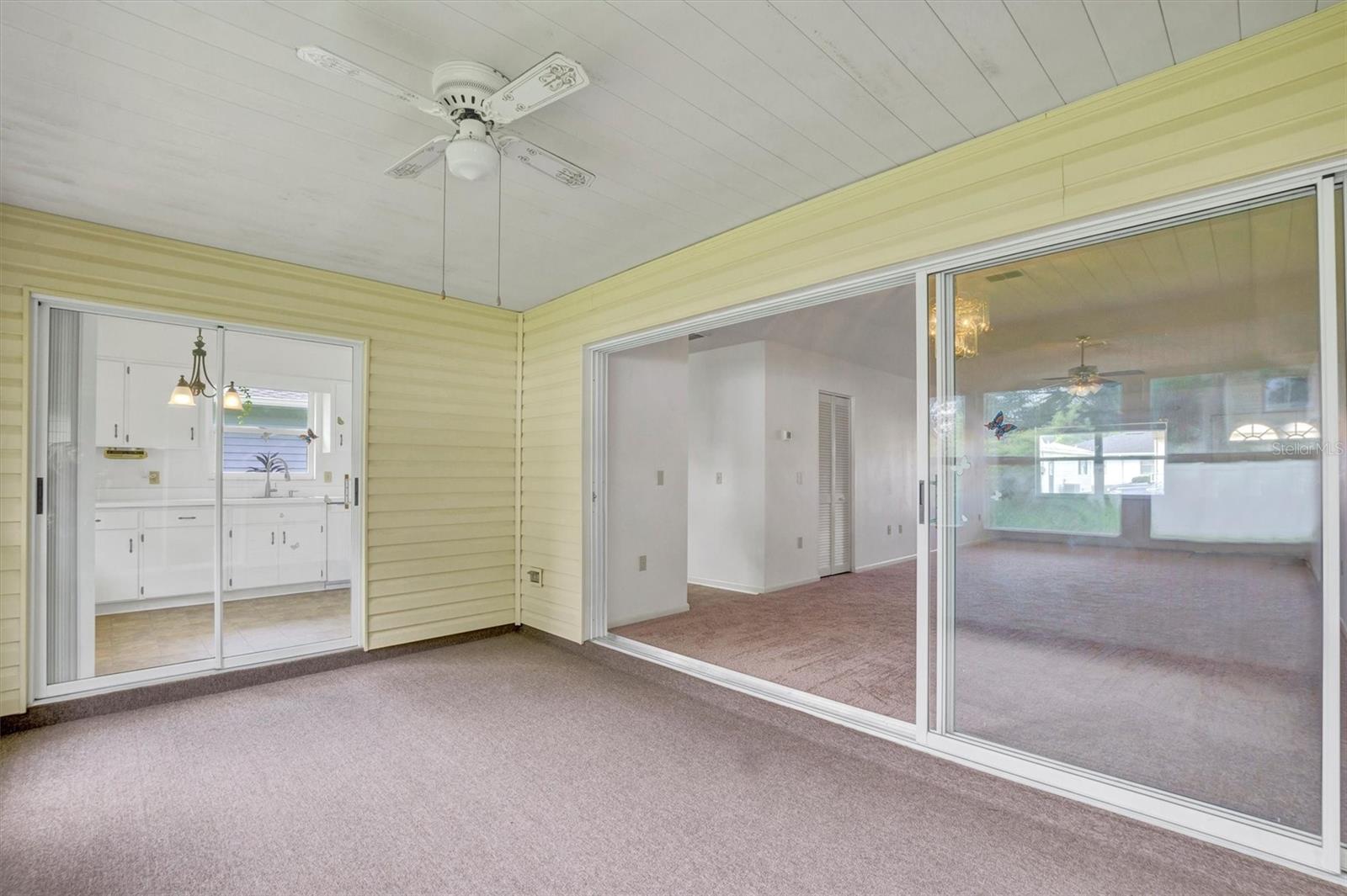 Image 23 of 28 For 4938 Colonnades Circle E