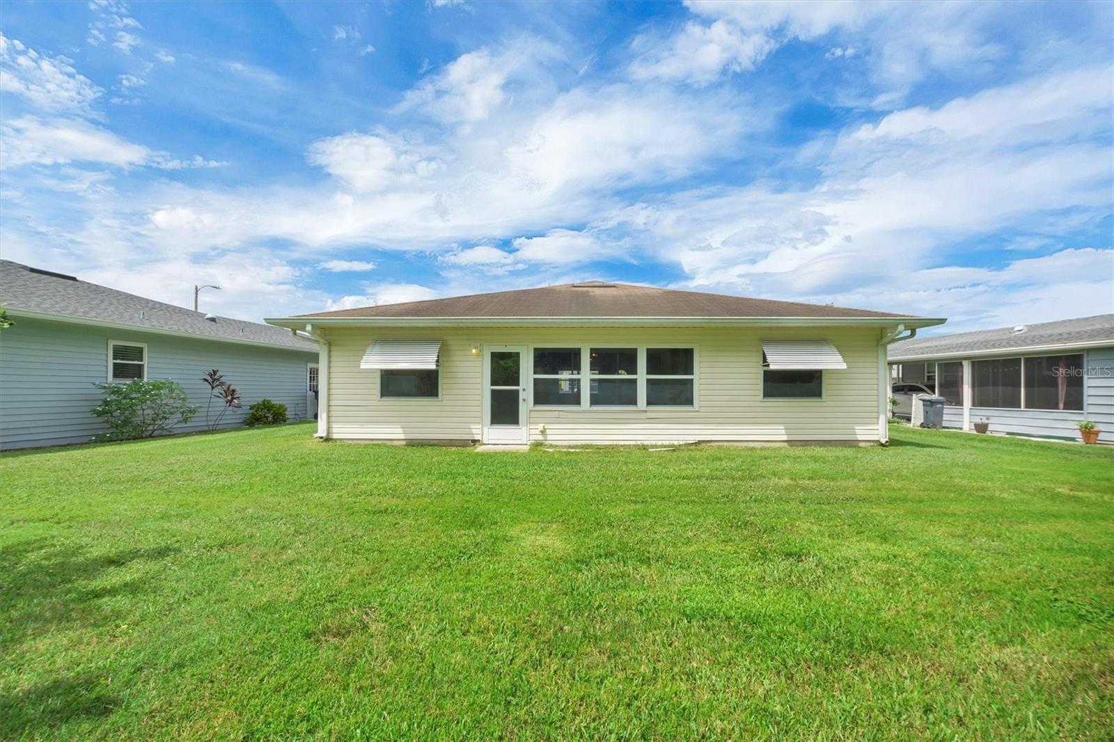 Image 26 of 28 For 4938 Colonnades Circle E