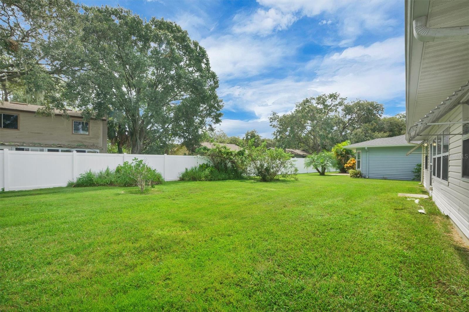 Image 28 of 28 For 4938 Colonnades Circle E