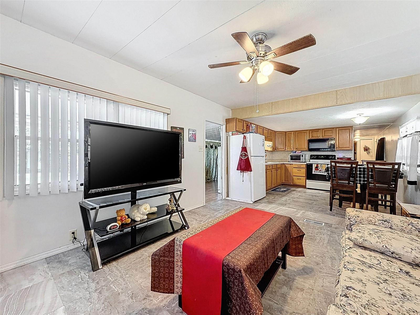 Image 12 of 42 For 1823 Blue Lake Drive