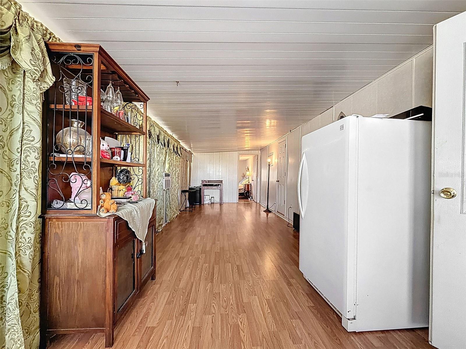 Image 15 of 42 For 1823 Blue Lake Drive