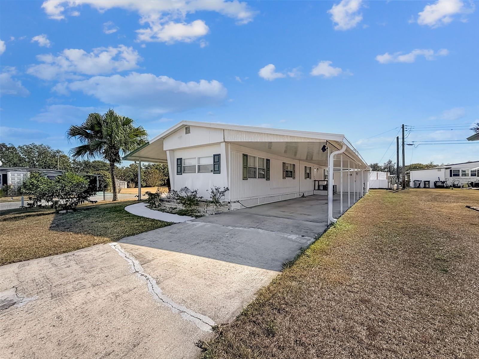 Image 37 of 42 For 1823 Blue Lake Drive