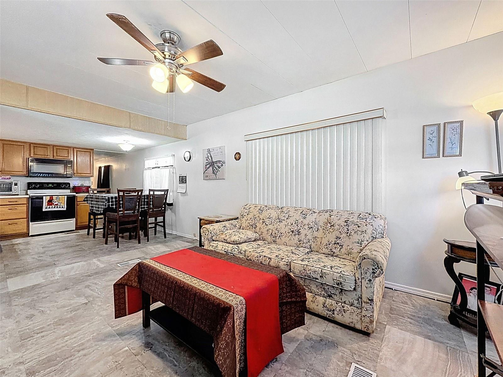 Image 4 of 42 For 1823 Blue Lake Drive