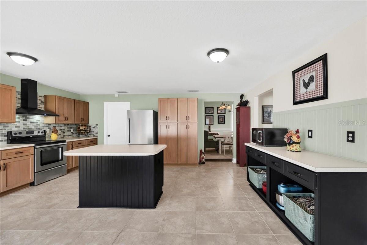 Image 18 of 57 For 6789 Ashbury Drive