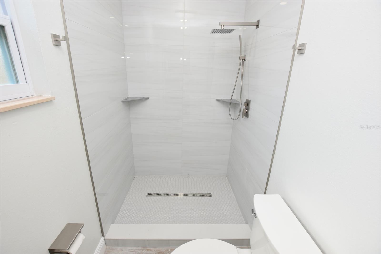 Image 24 of 38 For 4208 Ridge Road