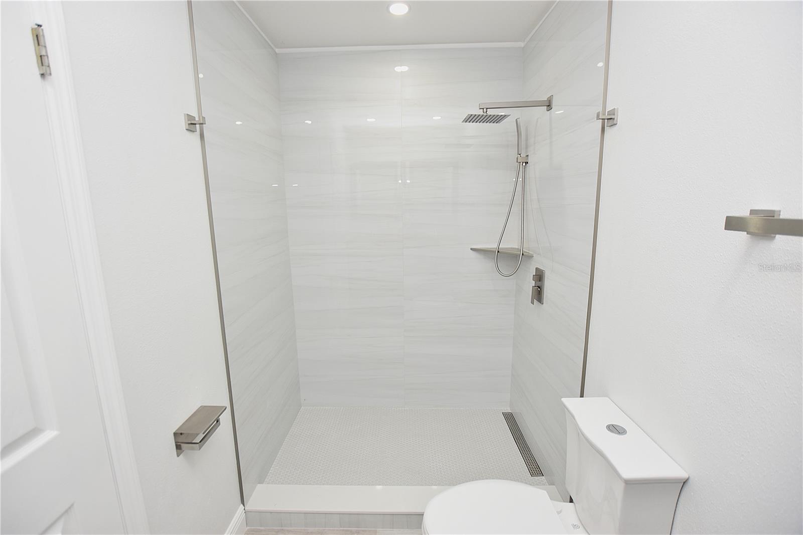 Image 27 of 38 For 4208 Ridge Road