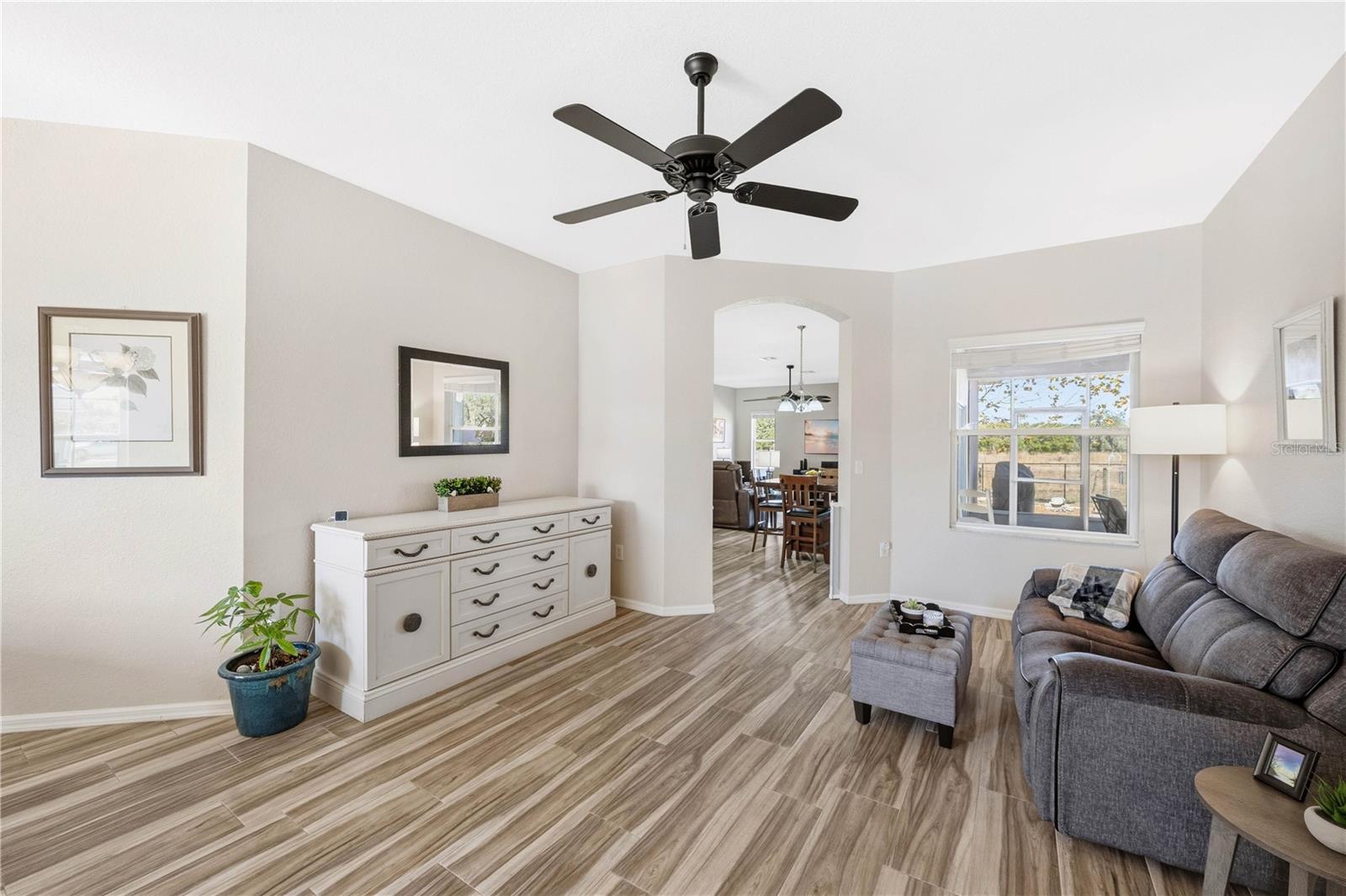 Image 19 of 37 For 7949 Princeton Manor Circle