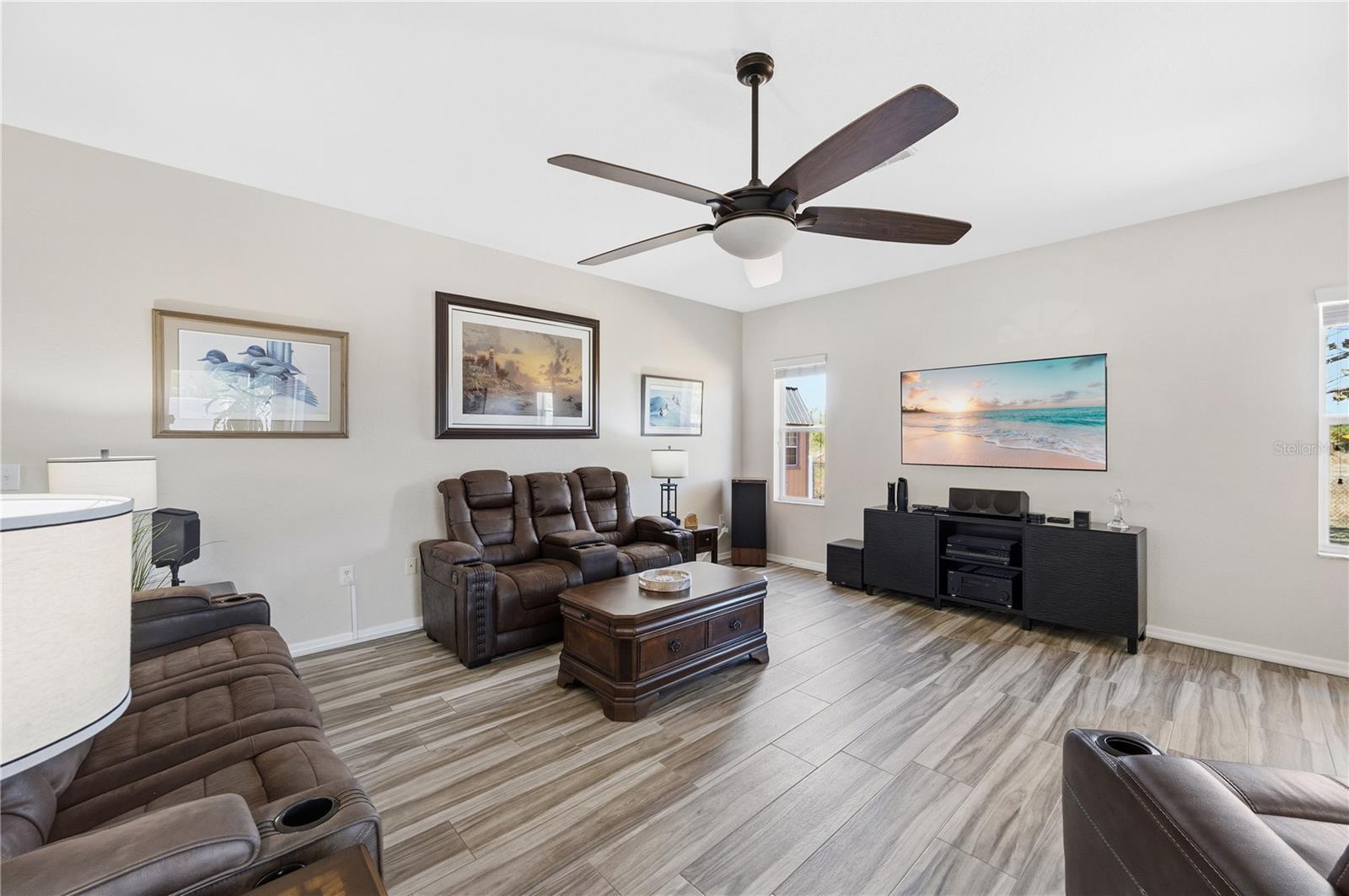 Image 21 of 37 For 7949 Princeton Manor Circle