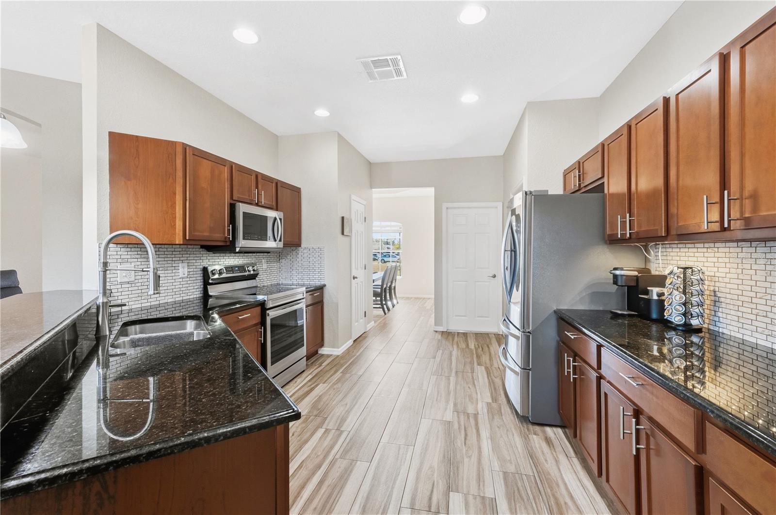 Image 25 of 37 For 7949 Princeton Manor Circle