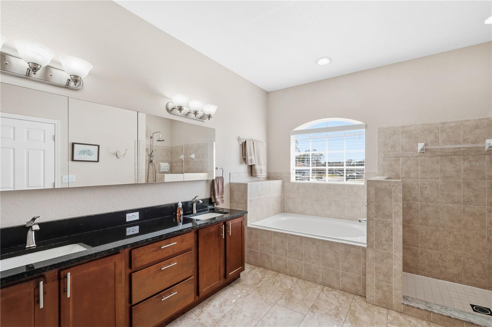 Image 6 of 37 For 7949 Princeton Manor Circle