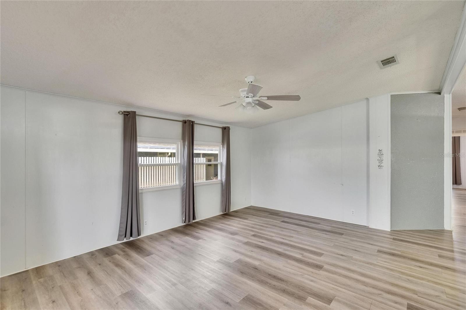 Image 22 of 53 For 1811 Sherwood Hill Dr