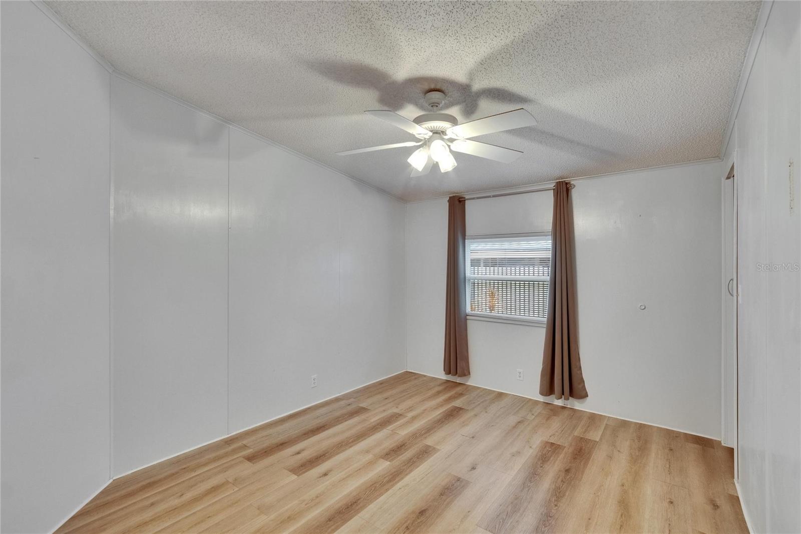 Image 26 of 53 For 1811 Sherwood Hill Dr