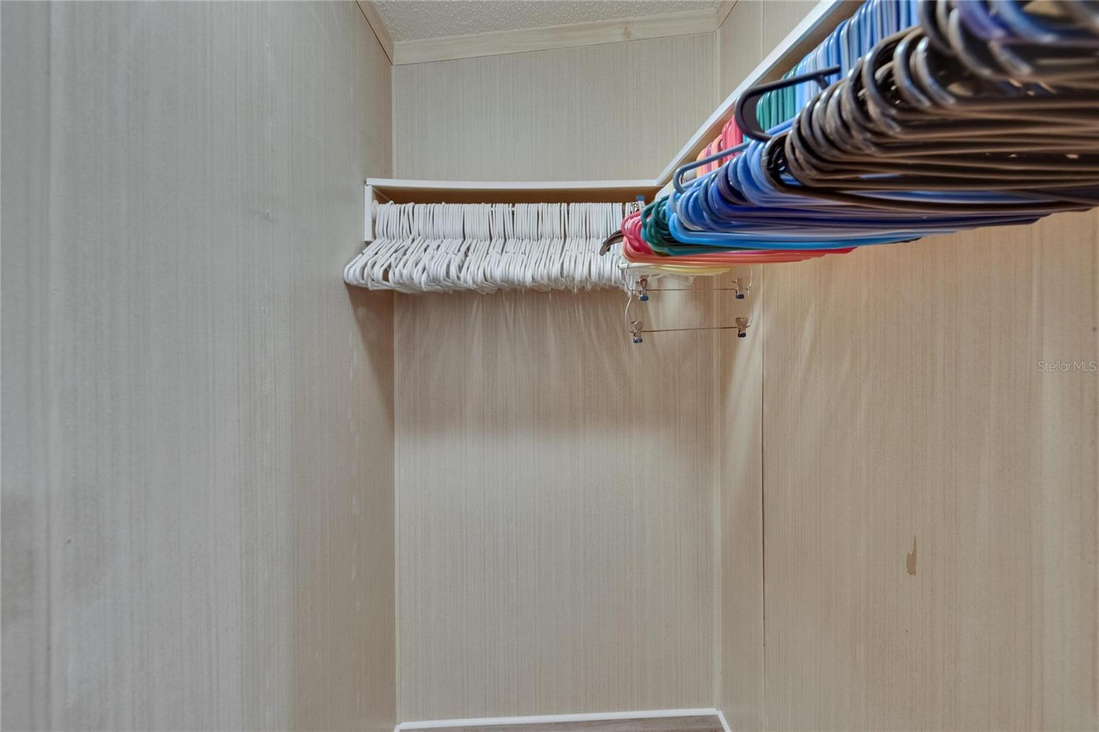 Image 28 of 53 For 1811 Sherwood Hill Dr