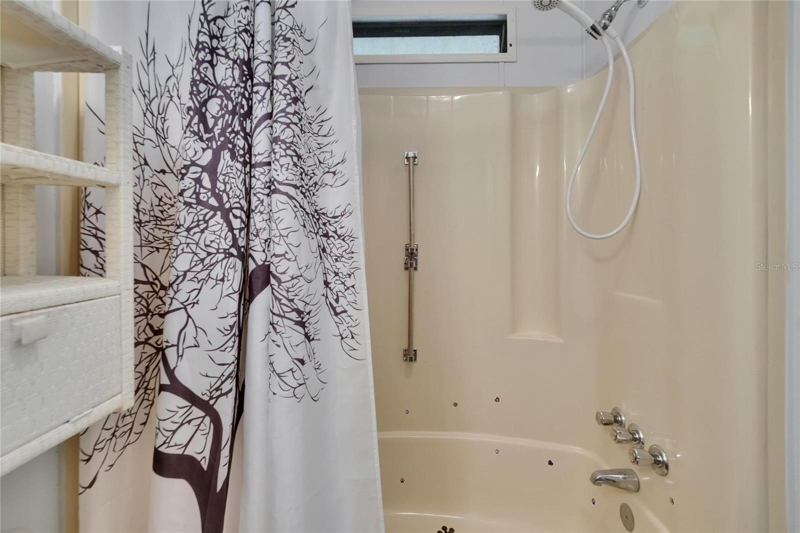 Image 30 of 53 For 1811 Sherwood Hill Dr