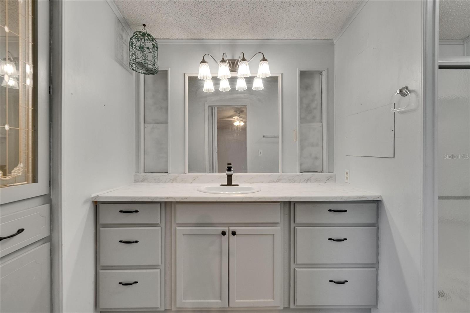 Image 36 of 53 For 1811 Sherwood Hill Dr