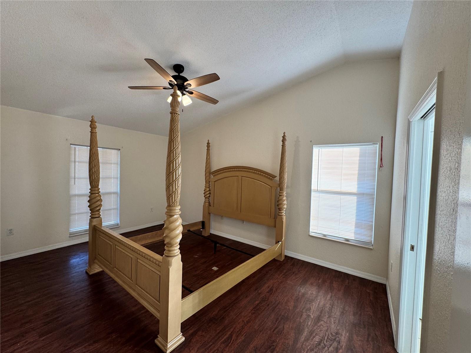 Image 16 of 36 For 794 Chelsea Way