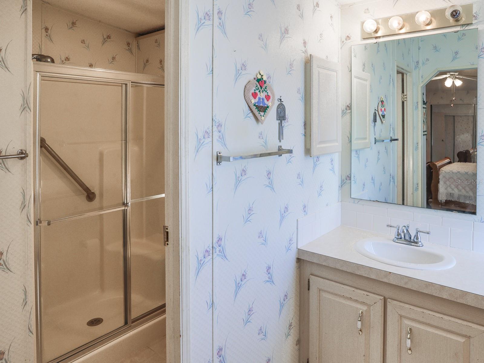 Image 26 of 39 For 6092 Southern Oaks Drive Se