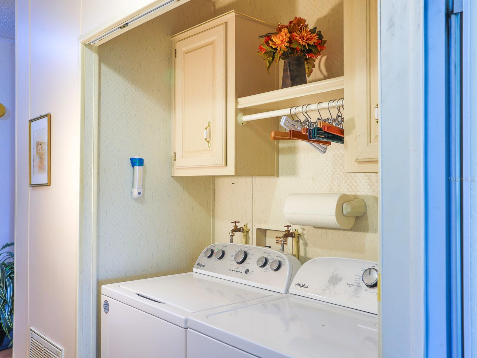 Image 27 of 39 For 6092 Southern Oaks Drive Se