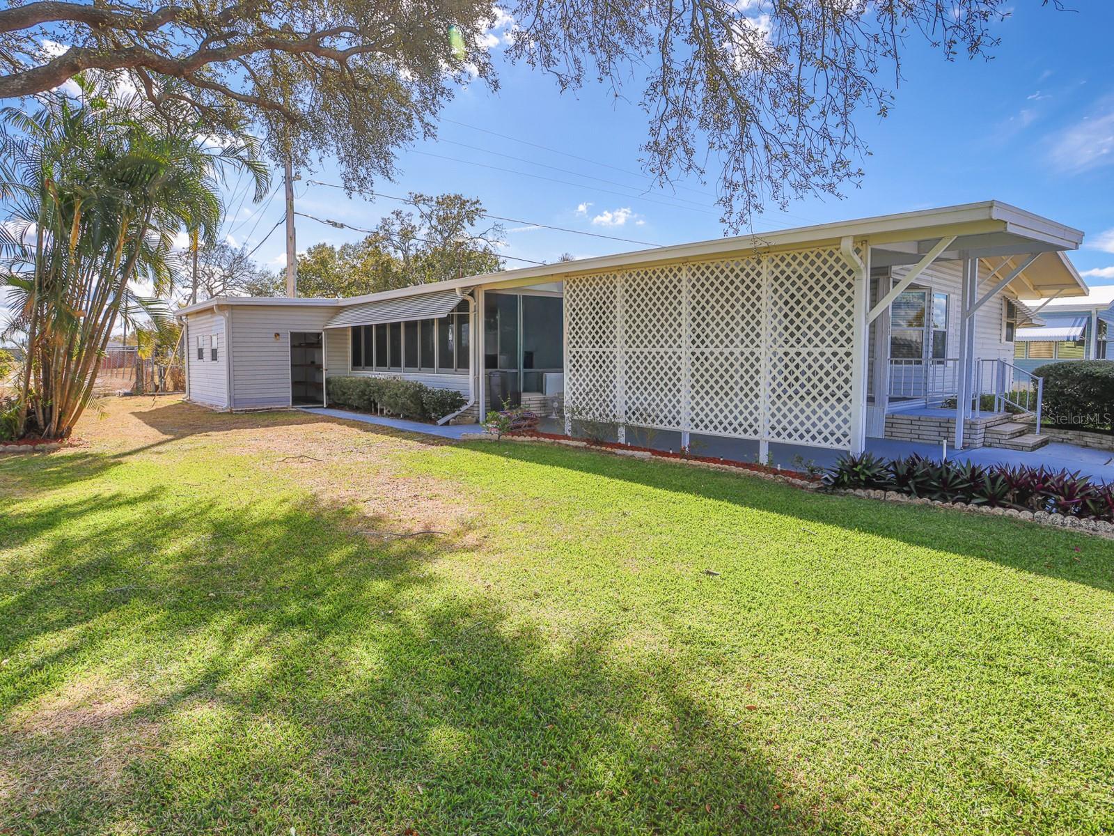 Image 6 of 39 For 6092 Southern Oaks Drive Se