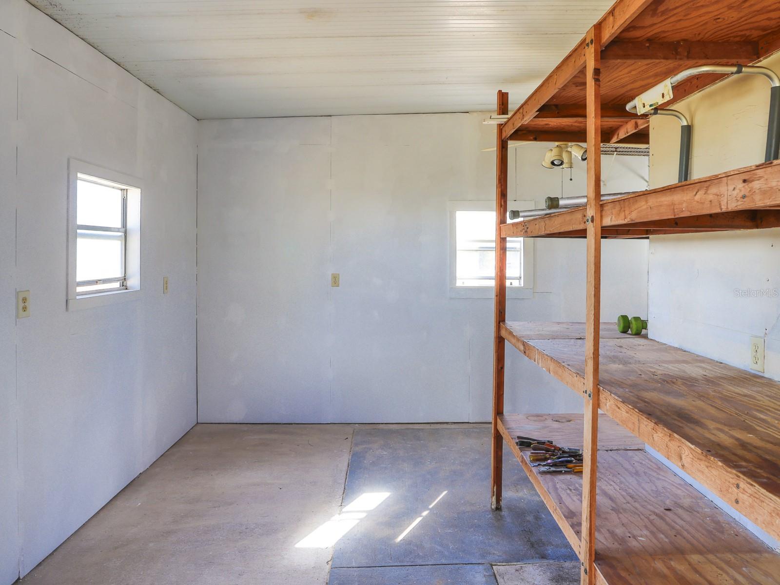 Image 8 of 39 For 6092 Southern Oaks Drive Se