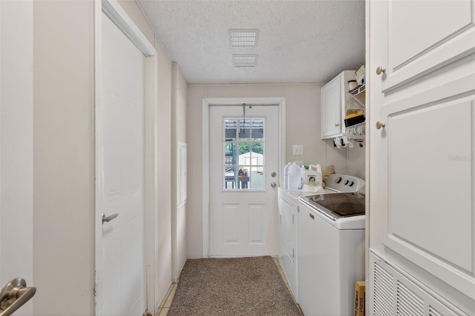 Image 28 of 35 For 16433 24th Place