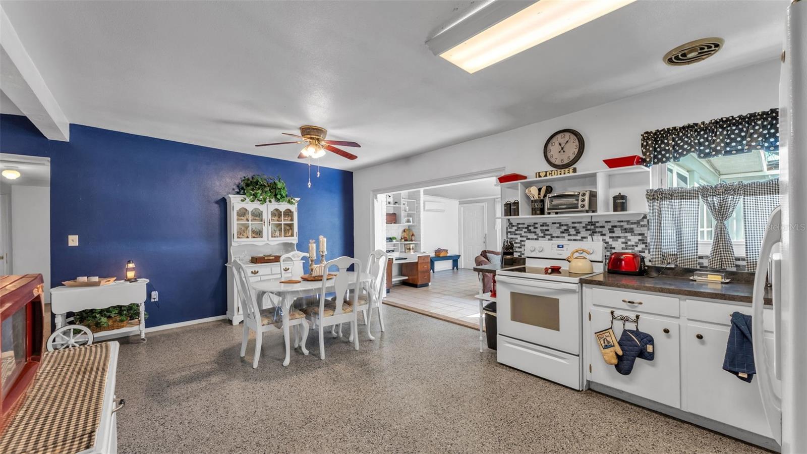 Image 11 of 48 For 310 17th Street Ne