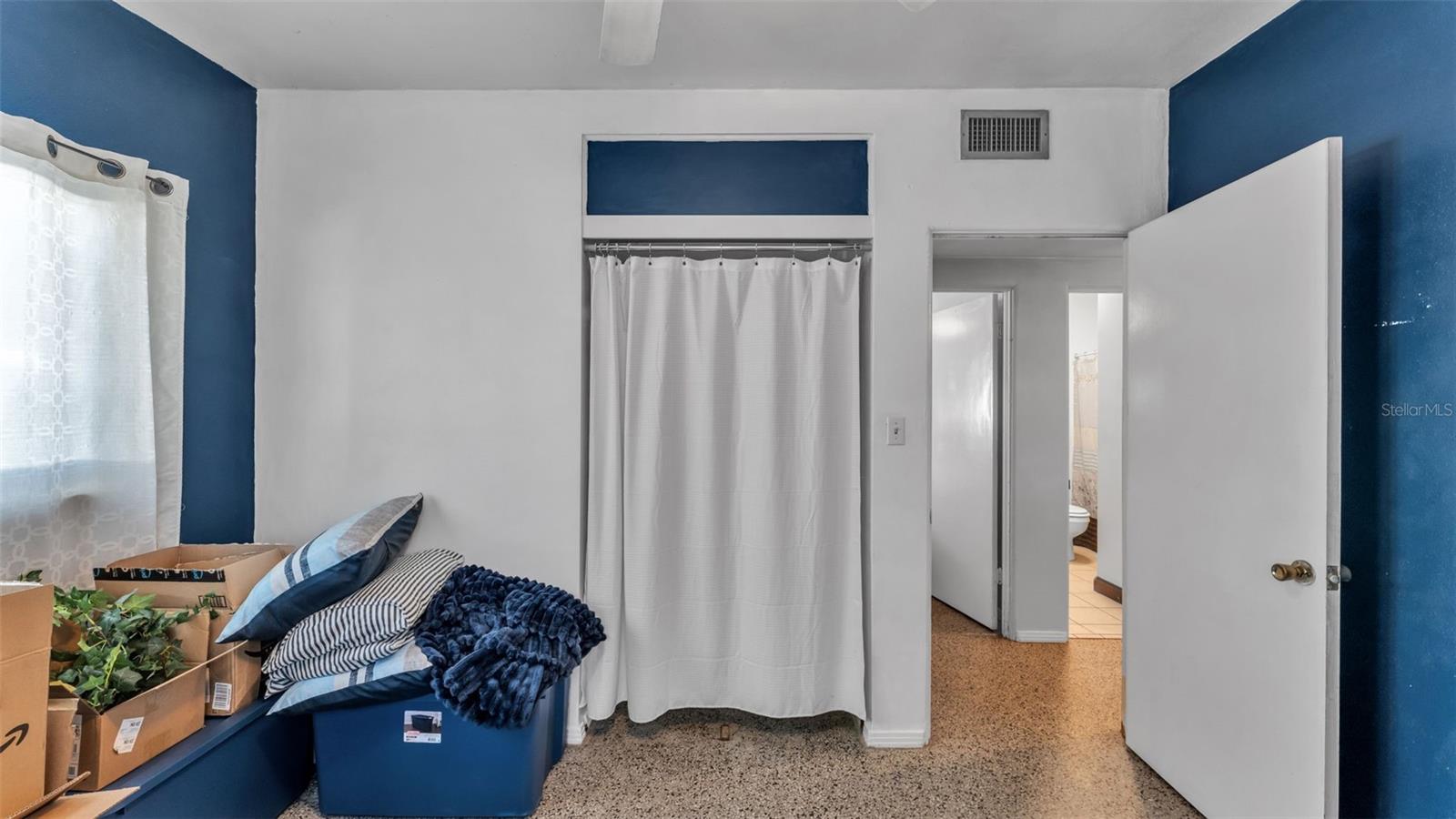 Image 32 of 48 For 310 17th Street Ne