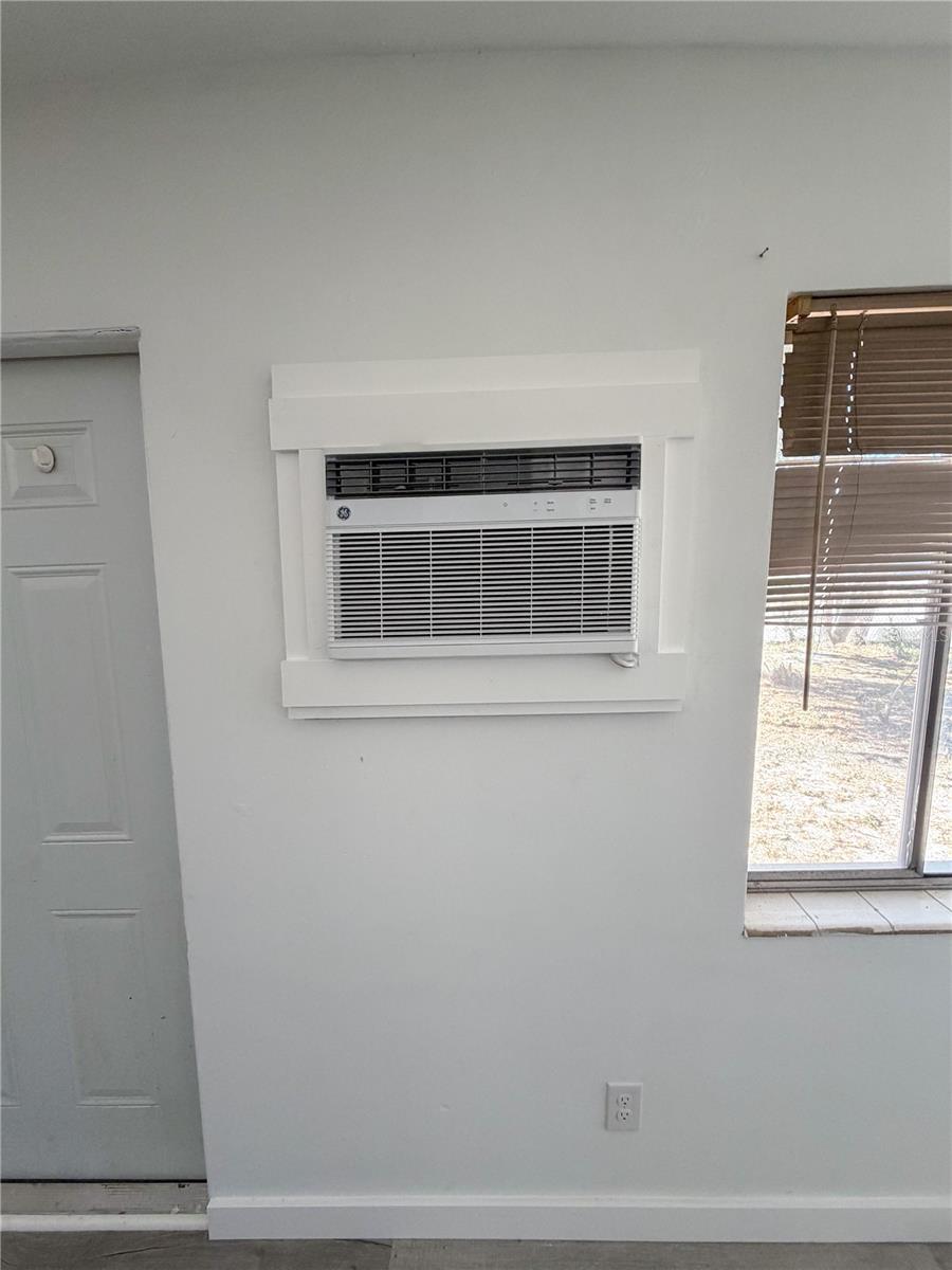 Image 14 of 32 For 319 Leta Street