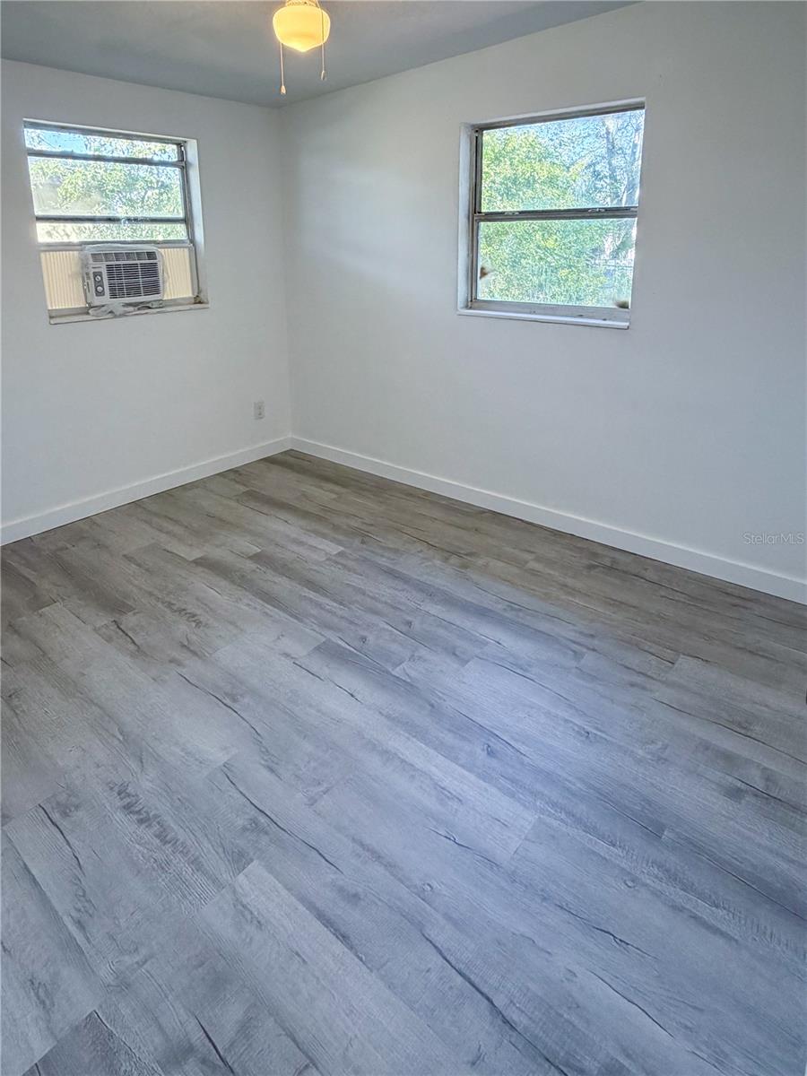 Image 19 of 32 For 319 Leta Street