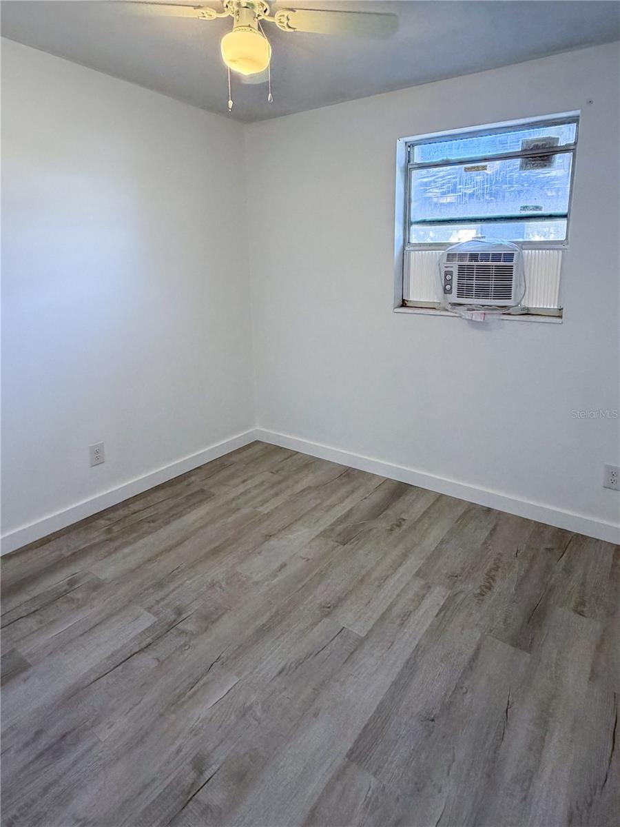 Image 21 of 32 For 319 Leta Street